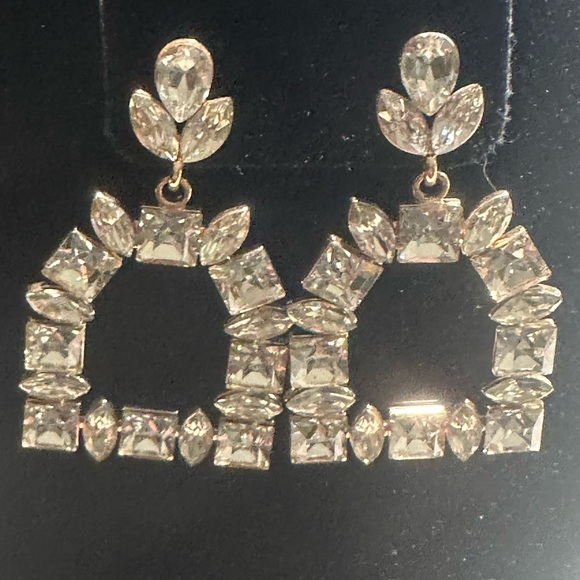Vintage Style Art Deco Rhinestone Statement Dangle Earrings - Gold Tone - Picture 3 of 8